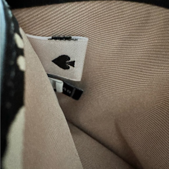 kate spade Black Daisy Card Holder with White and Yellow Floral Print - Picture 3 of 3